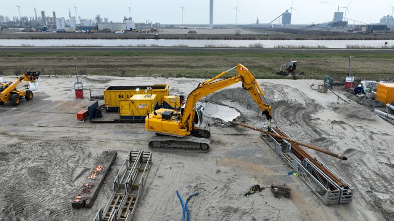 Bundelboring Oosterhornkanaal succesvol afgerond