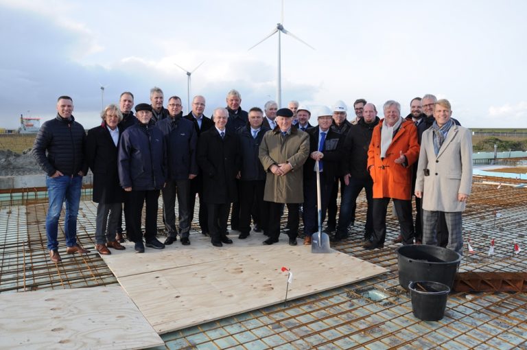 EMO legt eerste steen voor tweede offshore-basis in Eemshaven