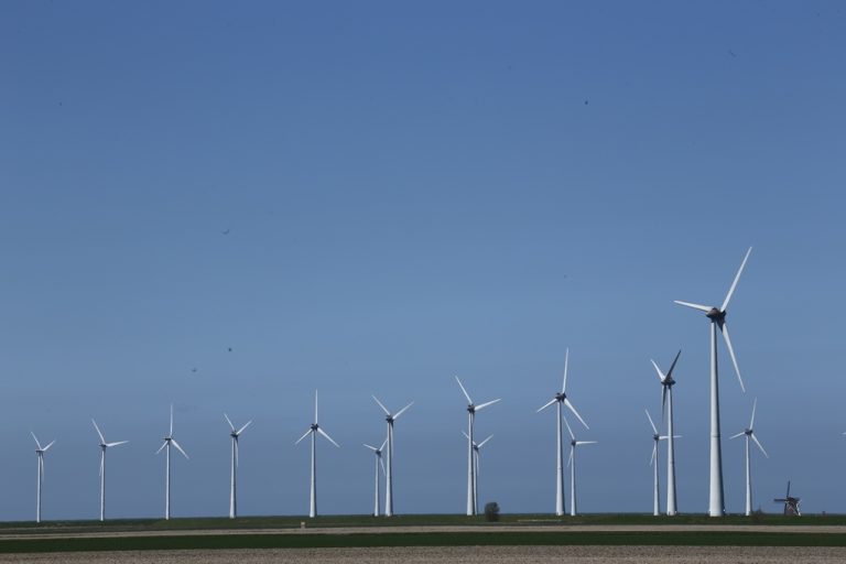 Omgevingsvergunning voor vijf windparken bij Delfzijl en Eemshaven