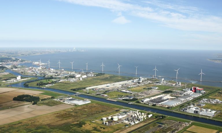 Nieuwe industriewaterleiding in Delfzijl