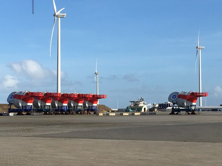 Eerste gondels voor Merkur Offshore windpark in Eemshaven
