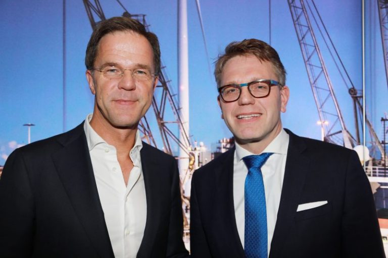 Minister-president Rutte brengt bezoek aan de Eemshaven