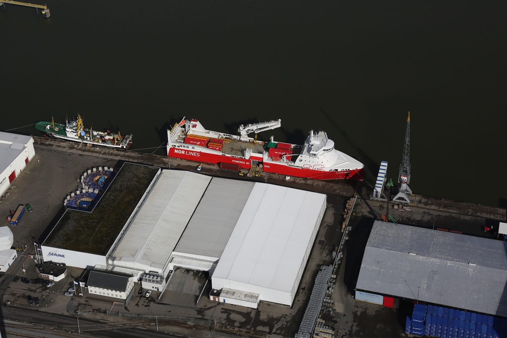 Het vrieshuis van Sealane in de Eemshaven