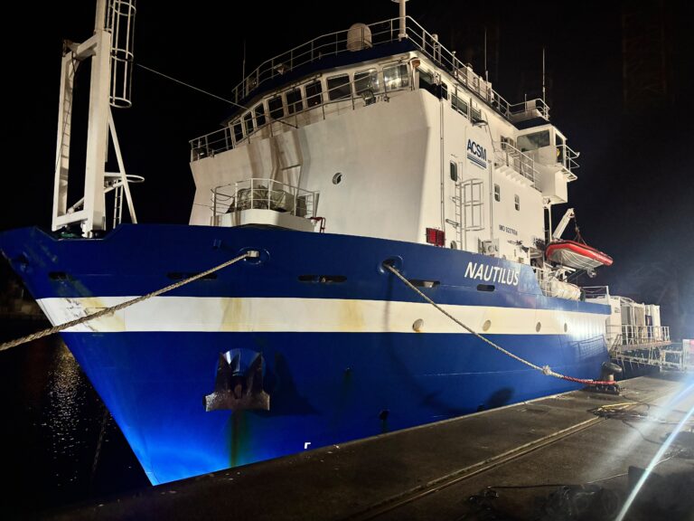 Situatie met offshore schip Nautilus in Eemshaven onder controle