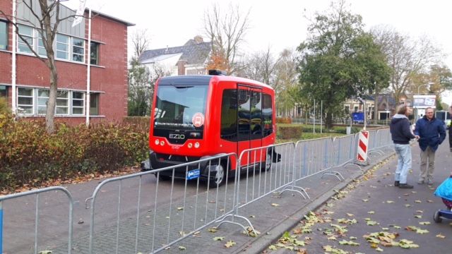 Het zelfrijdend busje in Loppersum